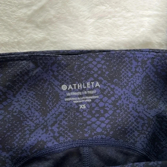 Athleta Ultimate 7/8 Tight Snake Print Blue Size XS - Picture 7 of 10